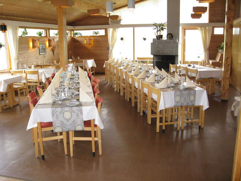 Dombas Hotel Restaurant photo